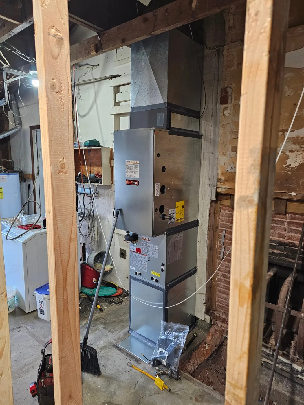 New RunTru gas furnace and evaporator coil installation in a Vancouver, Washington basement